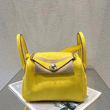  Graceful everyday bag front view