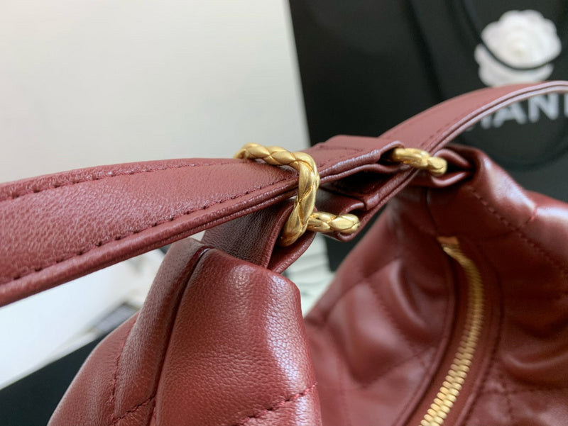 Zivas Charm Contemporary Flair Designer Handbag (Polished Everyday Piece) – Lifestyle Shot