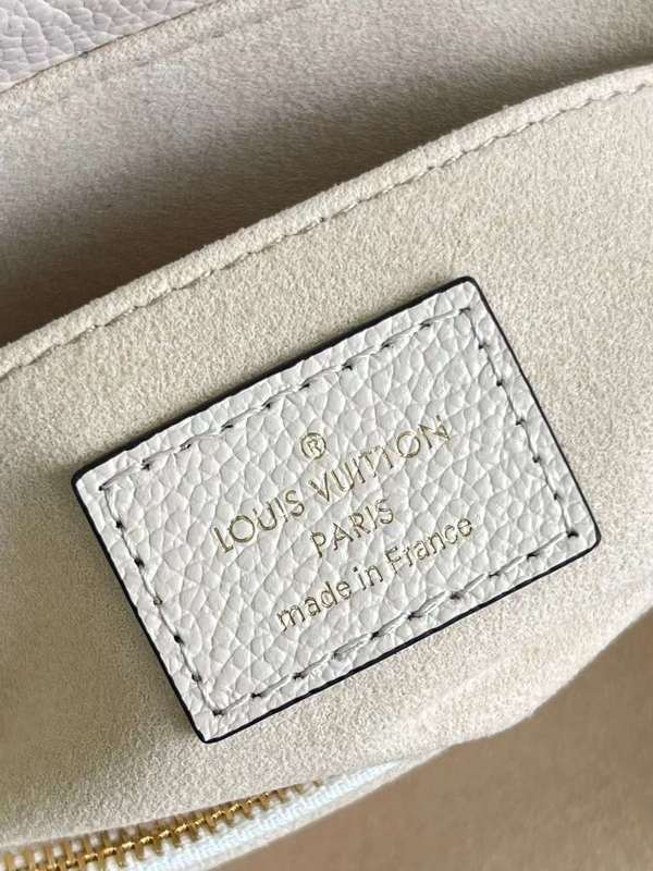 Side profile of everyday-luxe sleek women's handbag – women's luxury handbag