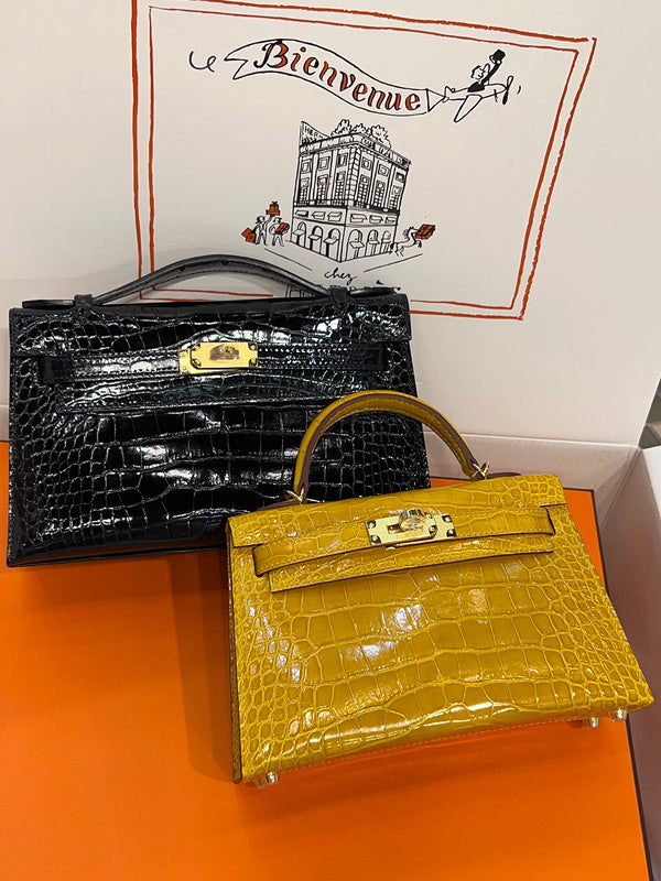 Timeless handbag styled for everyday wear