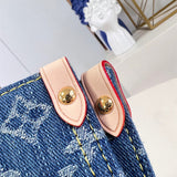  satchel close-up of hardware and finish