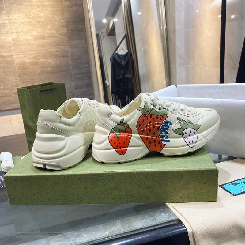 Gucci crisp white luxury sneakers view 9 everyday casual design
