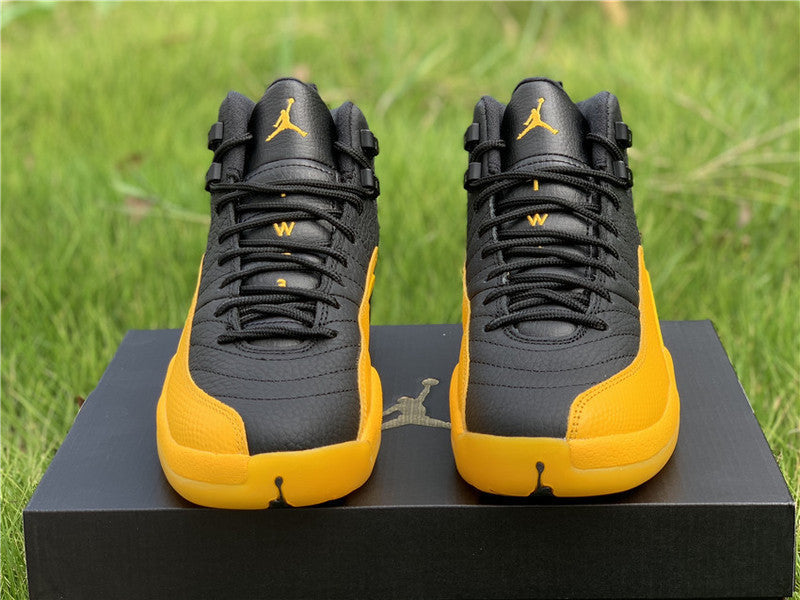 Nike Men's & Women's Premium Casual Sneakers — Style 064 angle view