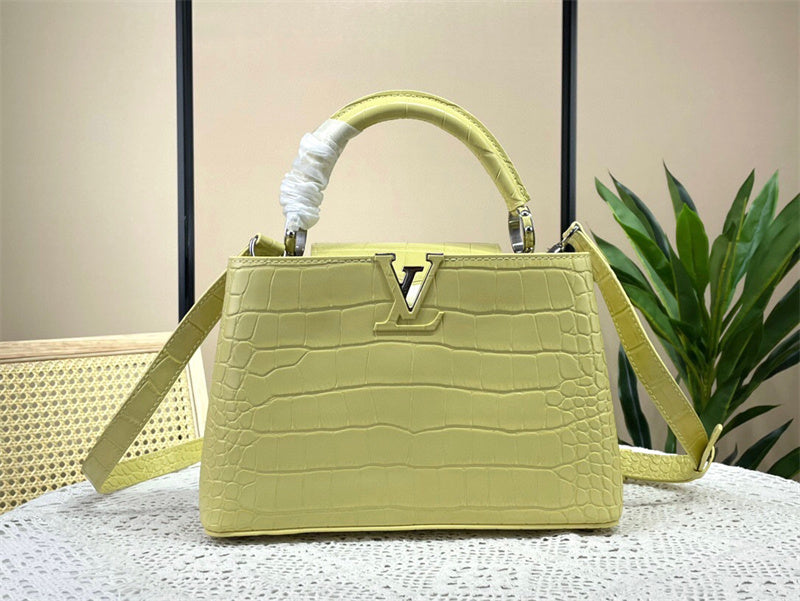  Chic handbag front view 19