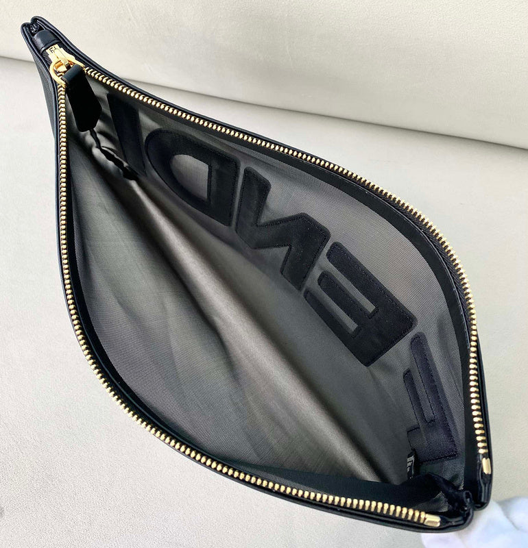 Ziva's Charm handbag – interior view (34cm*1cm*24cm)