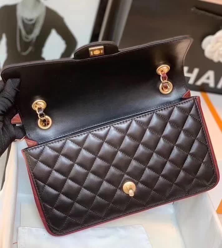 Zivas Charm Effortless Elegance Fashion Handbag (Elevated Daily Companion) – Lifestyle Shot