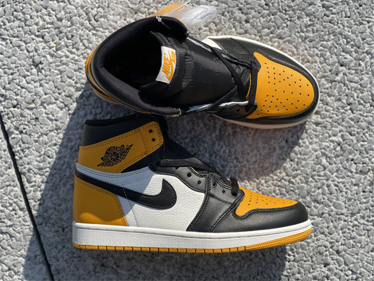 Nike Men's & Women's Luxury Fashion Trainers — Style 222 angle view