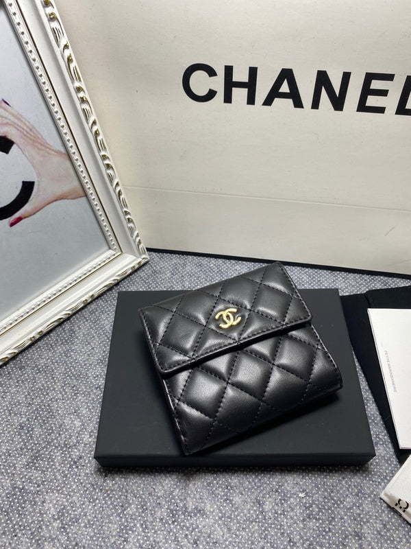  women's handbag, compact design, view 1