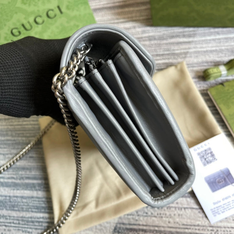 Handle and strap detail of sleek structured women's handbag – women's luxury handbag