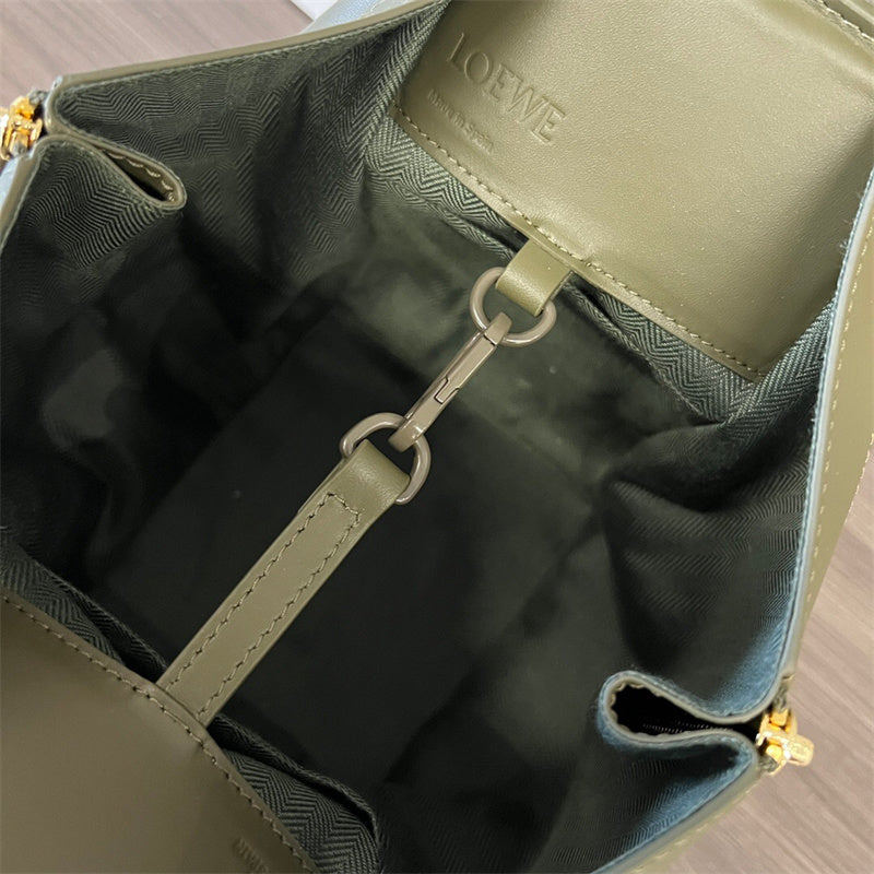 Ziva's Charm handbag – styled view (19.5cm*14.4cm*20.8cm)