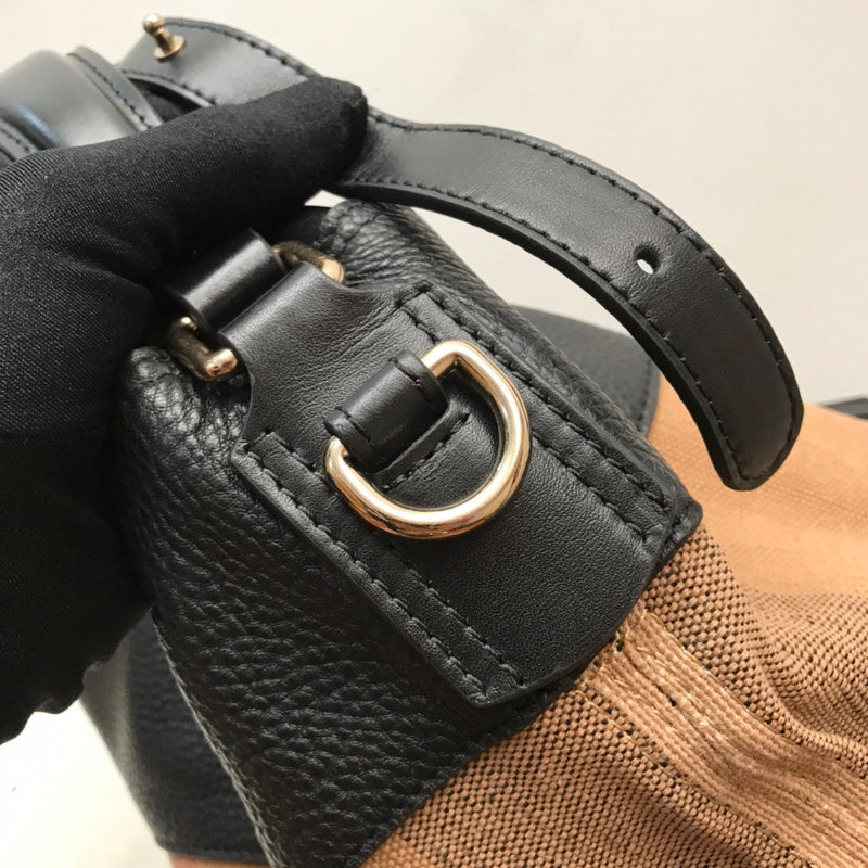 Ziva's Charm handbag – interior view (one versatile size)