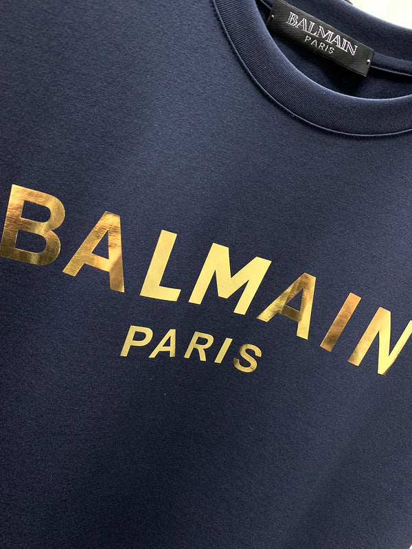 Full silhouette view of Balmain luxury piece style No.062