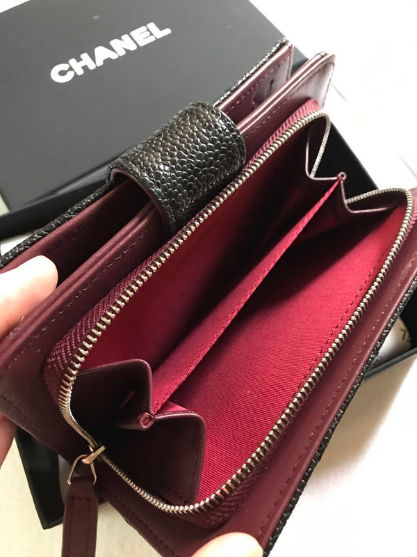 Zivas Charm Classic Sensibility Everyday Handbag (Elevated Accessory Essential) – Interior View