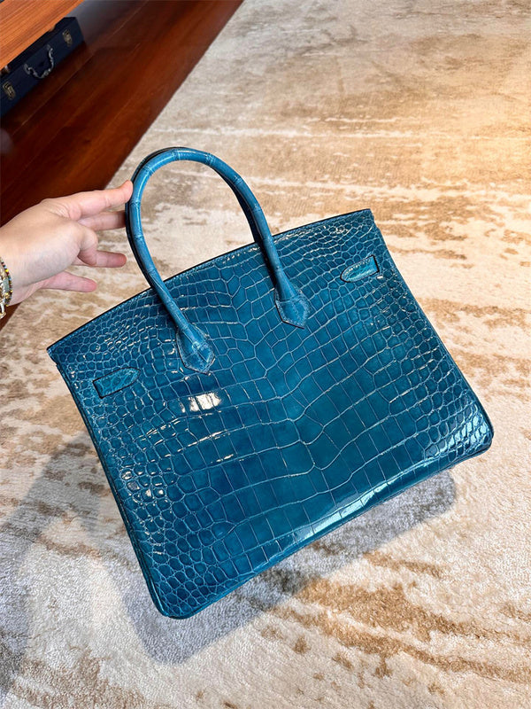  Timeless tote bag carried on shoulder