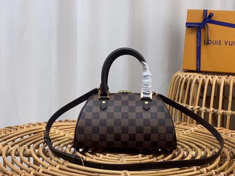 Interior view of elevated polished women's handbag – women's luxury accessory