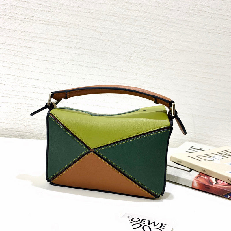 Ziva's Charm handbag – interior view (18cm*11cm*7.5cm)