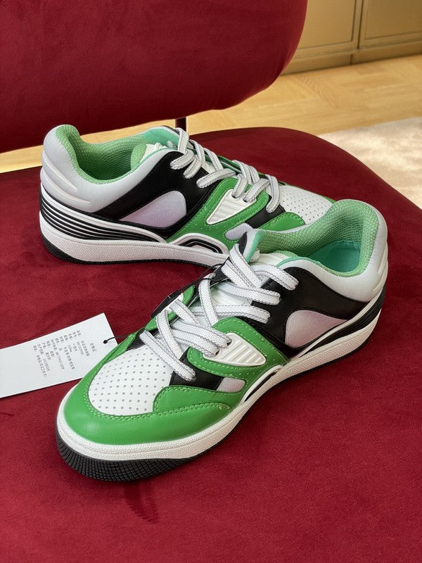 Gucci fresh white-and-black luxury sneakers view 4 streetwear statement look