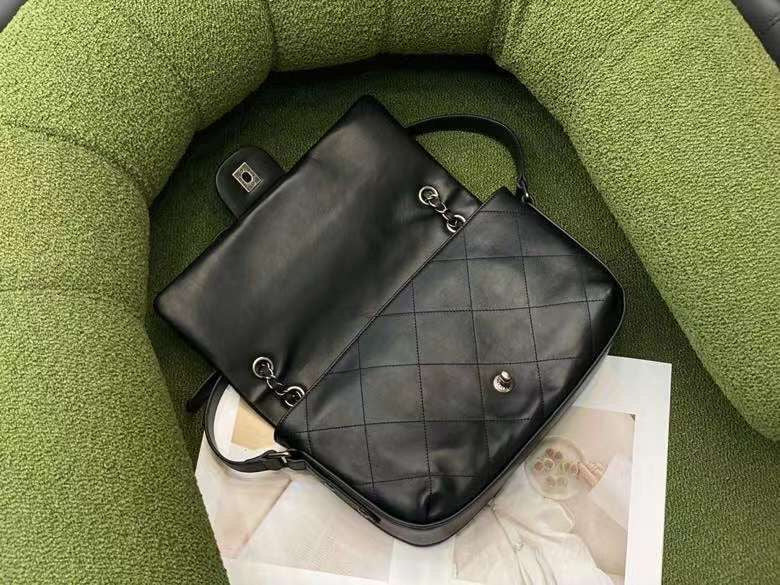  handbag, spacious everyday style, image 8