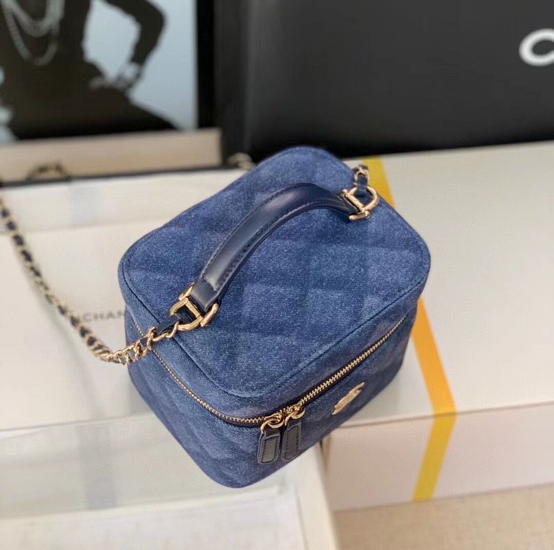 Zivas Charm Refined Structure Designer Handbag (Signature Shape & Finish) – Interior View
