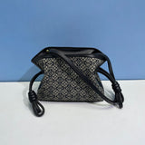 Ziva's Charm handbag – front view (18cm*23.9cm*9cm)