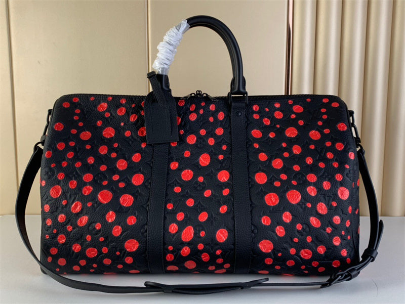  Sophisticated handbag carried on shoulder 34