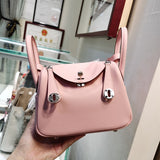  Versatile handbag front view