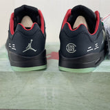 Nike Men's & Women's Premium Low-Top Trainers — Style 253 side view
