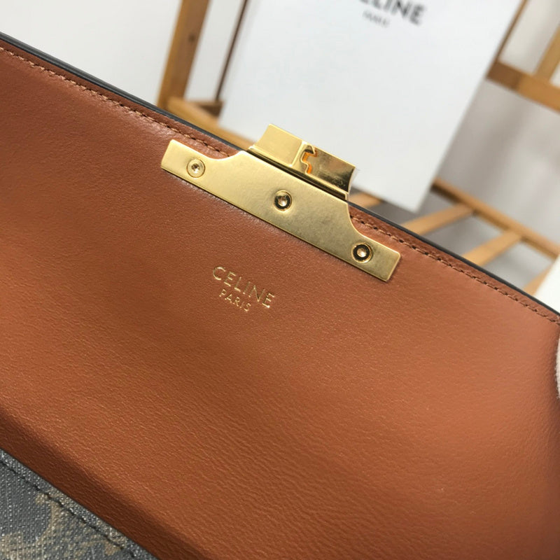 Handle and strap detail of statement signature women's handbag – women's luxury handbag