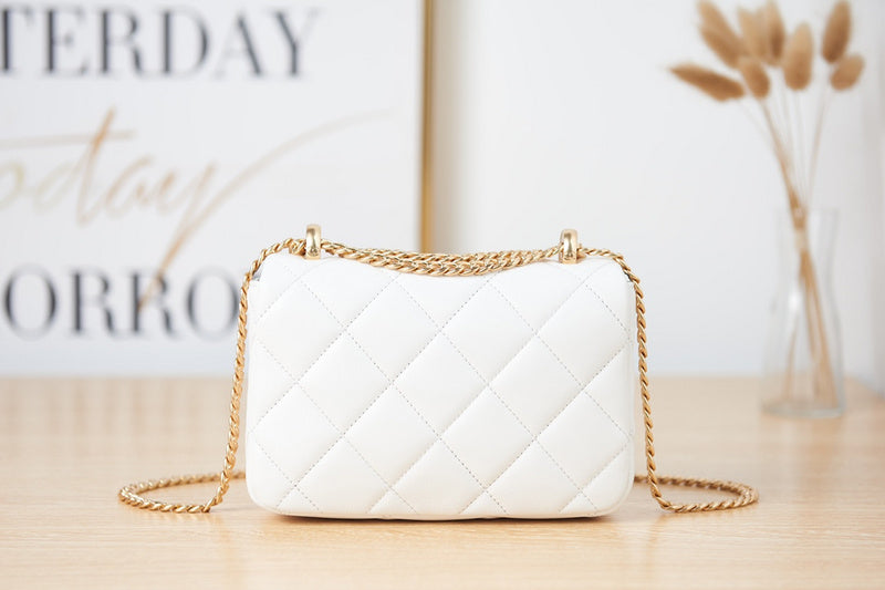  versatile purse view 7