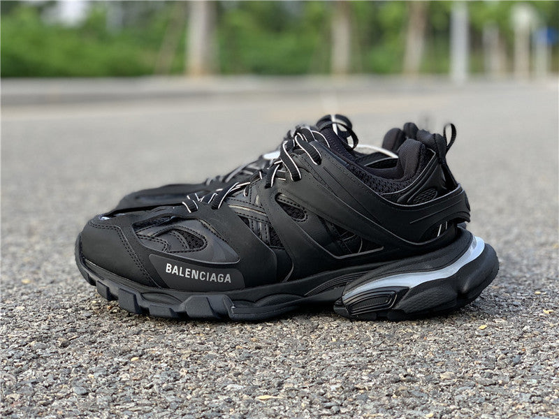 Nike Men's & Women's Designer Street Sneakers — Style 086 interior view