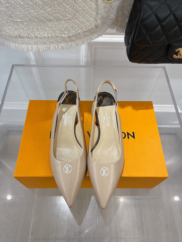 Louis Vuitton Black Block Heel Pumps - Heel Detail View