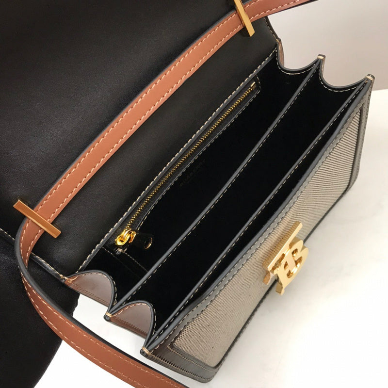 Ziva's Charm handbag – product shot (one versatile size)