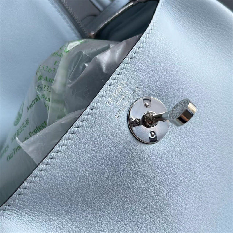  Refined handbag front view 19