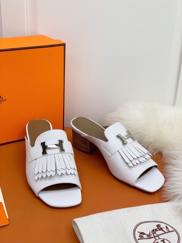 Hermes shoes Style 391 - side profile detail