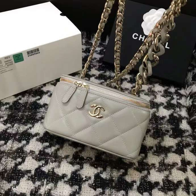  versatile purse view 10
