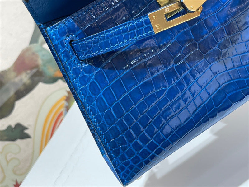 effortless shopper bag detail view showing craftsmanship 8