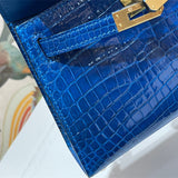  effortless shopper bag detail view showing craftsmanship 8