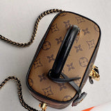 Handle and strap detail of refined classic women's handbag – women's premium purse