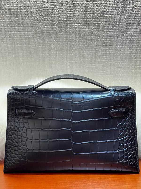 Considered bag women's premium everyday handbag