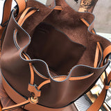 Ziva's Charm handbag – product shot (18cm*25cm*13.5cm)