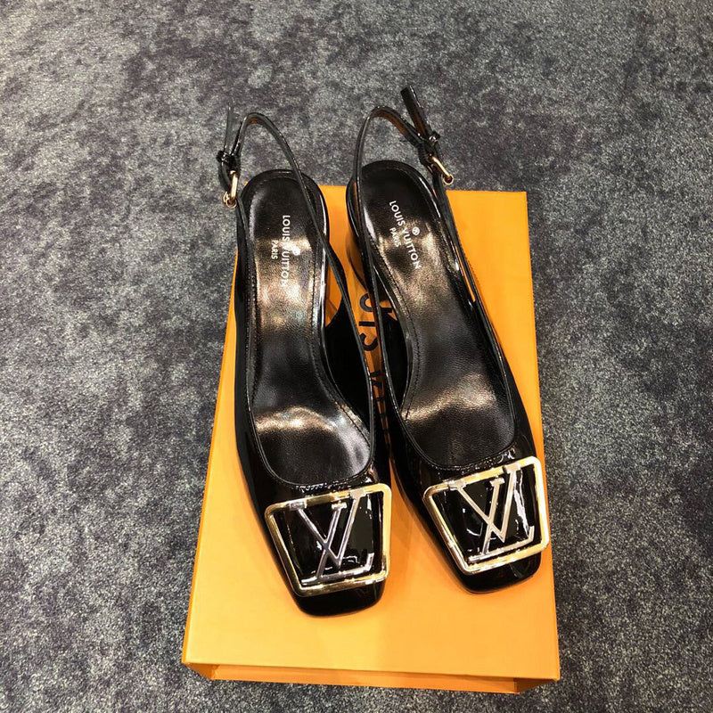 Side profile view of Louis Vuitton luxury piece style No.076