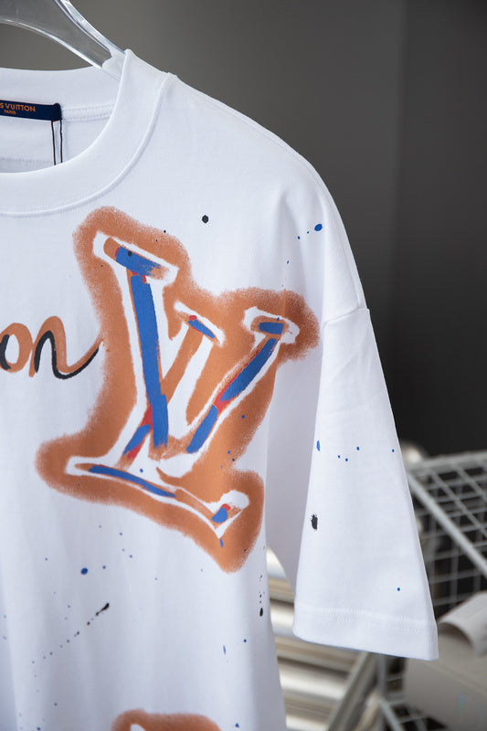 Full styled look of Louis Vuitton cotton t-shirt with tailored silhouette