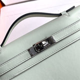  Sophisticated shoulder bag front view 19
