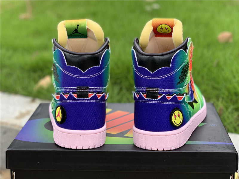 Nike Men's & Women's Premium Low-Top Trainers — Style 037 detail view