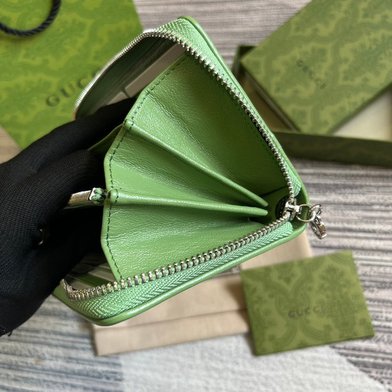 Front view of structured polished women's handbag – women's premium purse