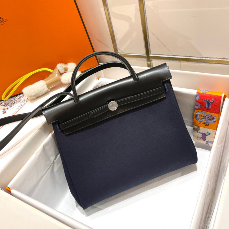 Streamlined bag women's premium everyday handbag
