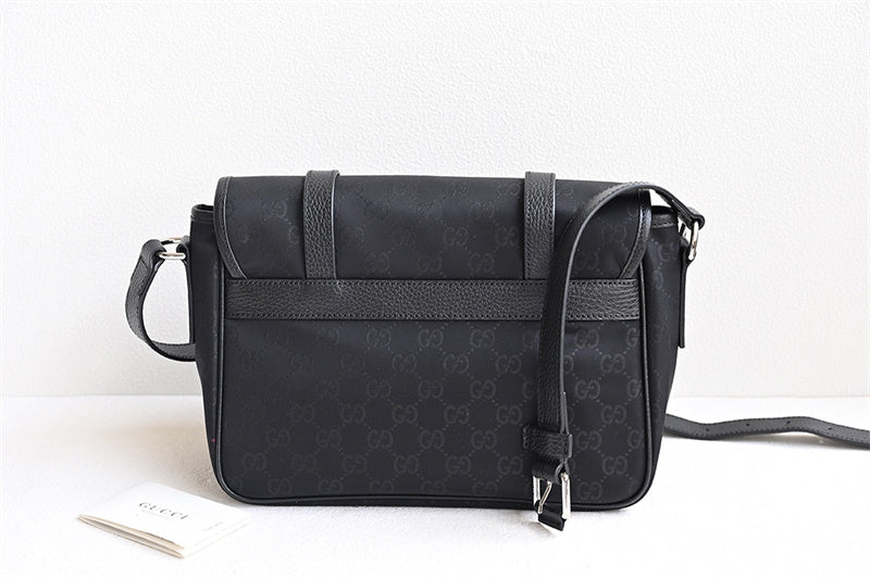 Back view of polished statement women's handbag – women's luxury handbag