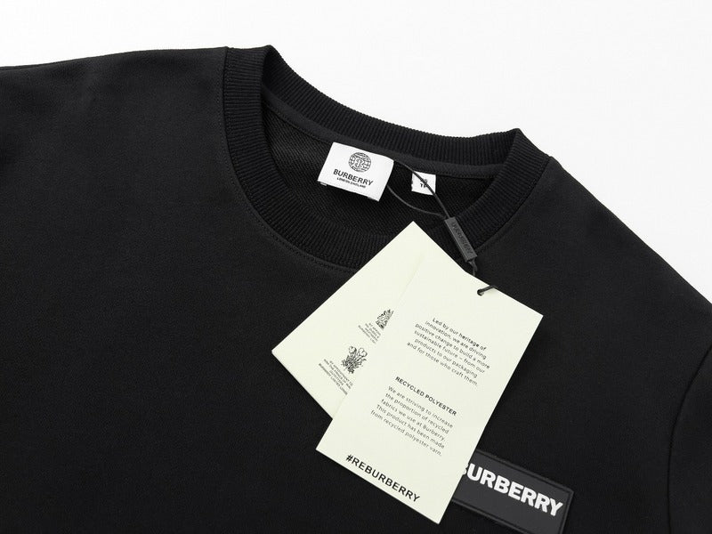 Full silhouette view of Burberry luxury piece style No.559
