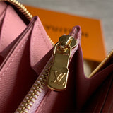  Minimalist shoulder bag carried on shoulder 10