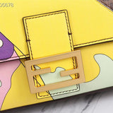 Ziva's Charm handbag – close-up view (Standard Size)